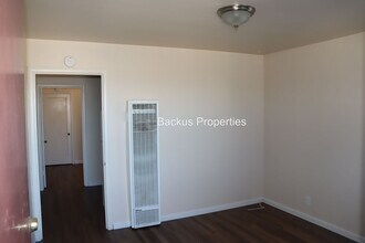 650 Laine St in Monterey, CA - Building Photo - Building Photo