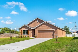 2309 Jupiter Blvd SW in Palm Bay, FL - Building Photo - Building Photo