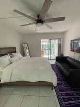 301 Racquet Club Rd-Unit -208 in Weston, FL - Building Photo - Building Photo