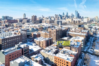 214 Vine in Philadelphia, PA - Foto de edificio - Building Photo