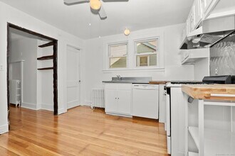 18 Claremont St in Stamford, CT - Building Photo - Building Photo