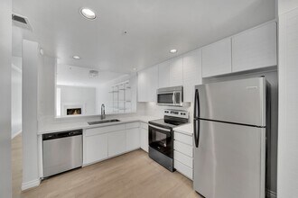 2233 Martin, 405 in Irvine, CA - Building Photo - Building Photo