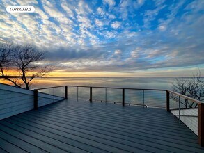 23 Oakhurst Rd in Hampton Bays, NY - Building Photo - Building Photo