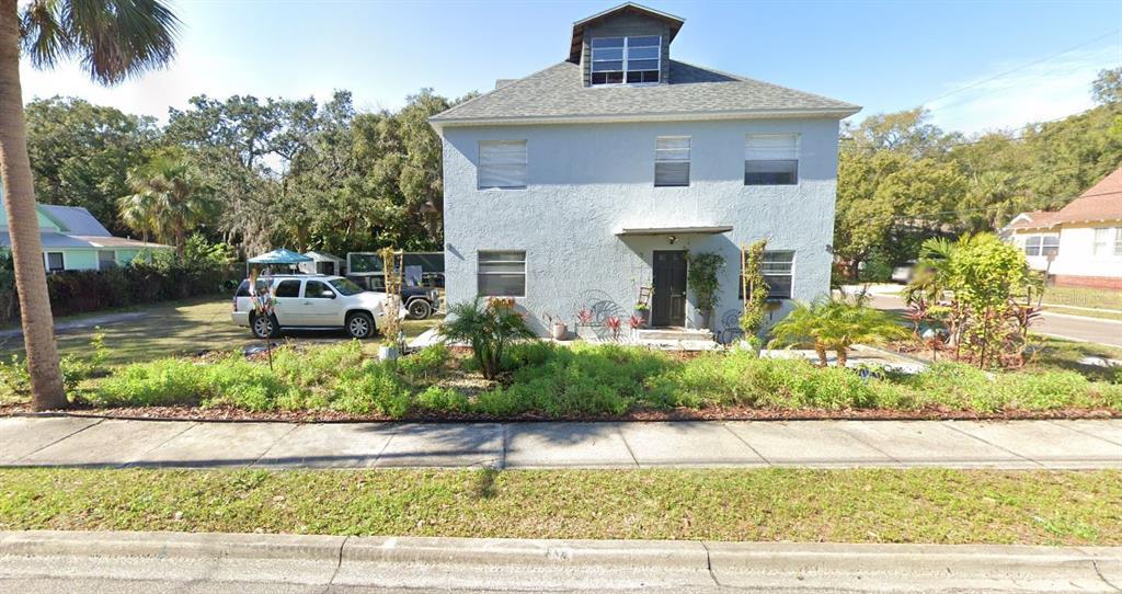 101 W Lemon St in Tarpon Springs, FL - Building Photo