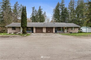 15808 122nd Ave NW in Gig Harbor, WA - Building Photo