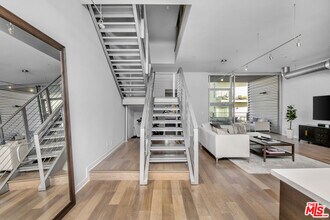 4080 Glencoe Ave in Marina Del Rey, CA - Building Photo - Building Photo