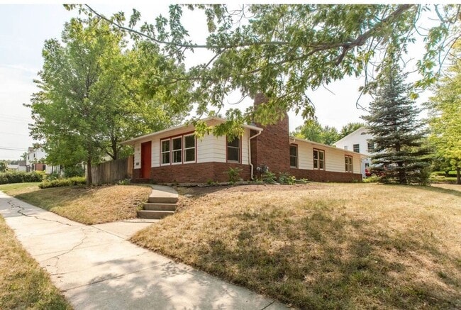 property at 1803 9th St