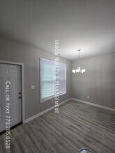 8336 Triple Crown Dr in Douglasville, GA - Building Photo - Building Photo