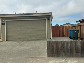 115 Kilty Ct in Vallejo, CA - Building Photo - Building Photo