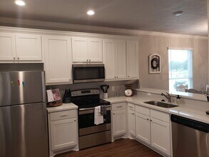 7000 Canter Ct in College Station, TX - Building Photo - Building Photo