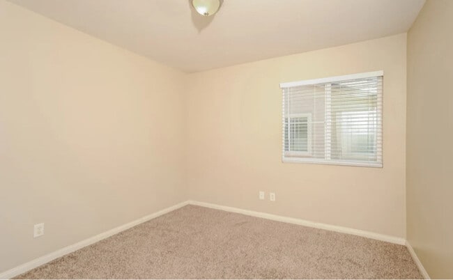 22163 E Ave O in Palmdale, CA - Building Photo - Building Photo