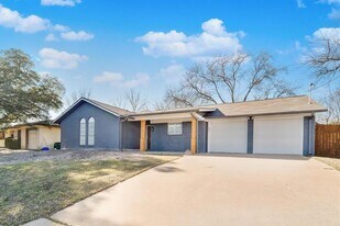 8414 Staunton Dr in Austin, TX - Building Photo