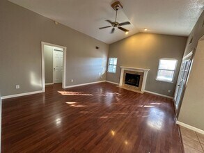 1218 Snow Ridge Ct in Modesto, CA - Building Photo - Building Photo