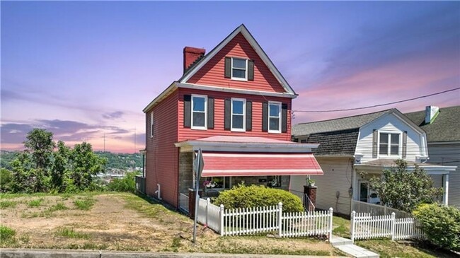 1008 Rue Grande Vue St in Pittsburgh, PA - Building Photo - Building Photo