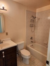 82-74 Country Pointe Cir in Queens, NY - Building Photo - Building Photo