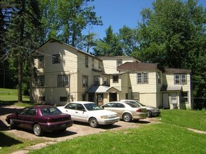 Rose Tree Acres Apartments in Monticello, NY - Building Photo - Building Photo