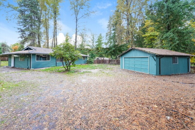 6825 180th St SE in Snohomish, WA - Building Photo - Building Photo