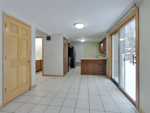 4845 Orleans Ln N in Plymouth, MN - Foto de edificio - Building Photo