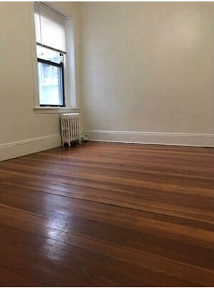 870 Huntington Ave in Boston, MA - Building Photo
