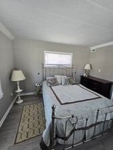 10535 W Spring Green Rd in Hales Corners, WI - Building Photo - Building Photo