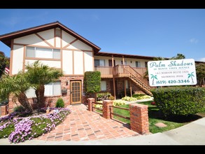 Palm Shadows Apartments in Chula Vista, CA - Foto de edificio - Building Photo