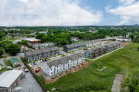 Village Square in Lebanon, TN - Foto de edificio - Building Photo