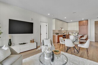 566 Columbus Ave in Boston, MA - Building Photo - Building Photo