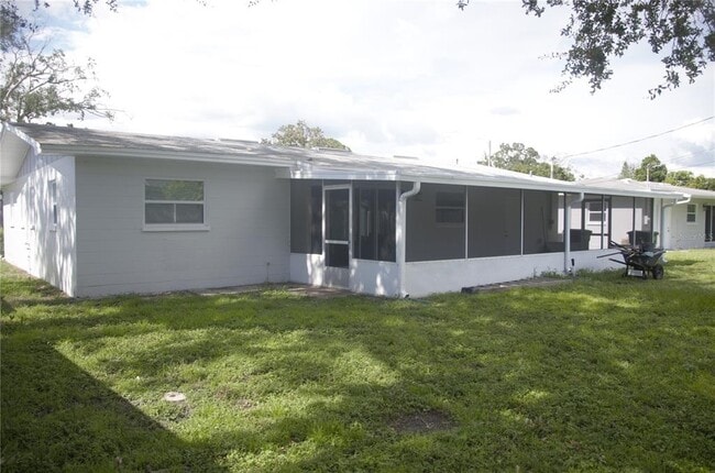 4714 W Chapin Ave in Tampa, FL - Building Photo - Building Photo