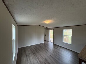 60 Henderson Rd in Odenville, AL - Building Photo - Building Photo