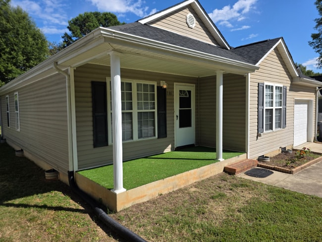 207 Guerrant St in Greensboro, NC - Building Photo - Building Photo