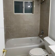 151 SE 6th Ave in Pompano Beach, FL - Foto de edificio - Building Photo