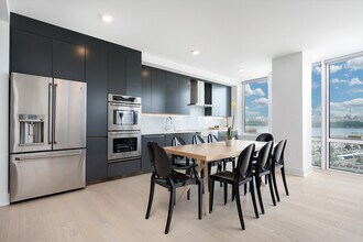 7605 River Rd in North Bergen, NJ - Foto de edificio - Building Photo