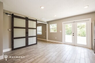 645 Hickory Ave in Orange City, FL - Building Photo - Building Photo