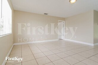 2921 N 74th Way in Pembroke Pines, FL - Building Photo - Building Photo