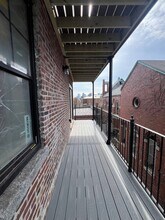 58 Lubec St, Unit #8 in Boston, MA - Foto de edificio - Building Photo