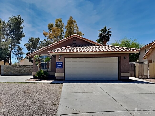 property at 5565 E Cy Young Dr