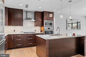 7171 Woodmont Ave in Bethesda, MD - Building Photo - Building Photo