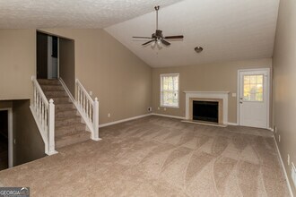 127 Kingswood Dr in Ellenwood, GA - Building Photo - Building Photo