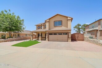13913 Golden Mesa Ct in Horizon City, TX - Building Photo - Building Photo