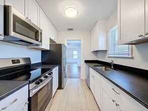 3800 Dartmouth Ave N in St. Petersburg, FL - Building Photo - Building Photo