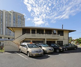 607 Coolidge St in Honolulu, HI - Building Photo - Building Photo