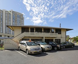 607 Coolidge St in Honolulu, HI - Building Photo - Building Photo