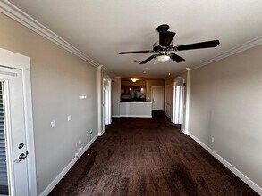 24585 Town Center Dr in Santa Clarita, CA - Building Photo - Building Photo