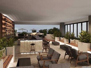 33-66-66 Farrington St in Queens, NY - Building Photo - Building Photo