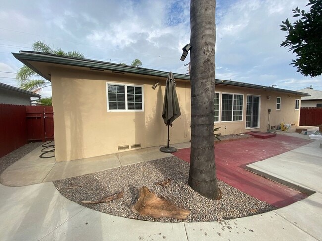 5129 Leo St in San Diego, CA - Building Photo - Building Photo