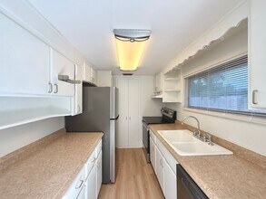 3403 Old Oak Dr in Sarasota, FL - Building Photo - Building Photo