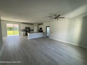 121 Carillo St NE in Palm Bay, FL - Building Photo - Building Photo