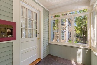 105 Fayerweather St in Cambridge, MA - Foto de edificio - Building Photo