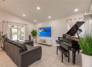 2235 SE 6th Ct in Homestead, FL - Building Photo - Building Photo