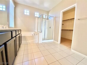 81 Avenza Dr in Henderson, NV - Building Photo - Building Photo